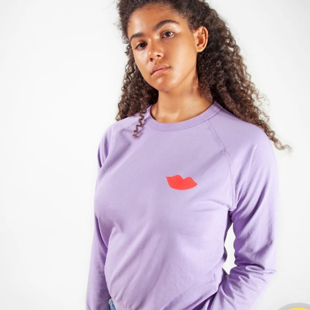 Clare V Lavender Crewneck Sweatshirt with Coral Lip Detail - Picture 4 of 10
